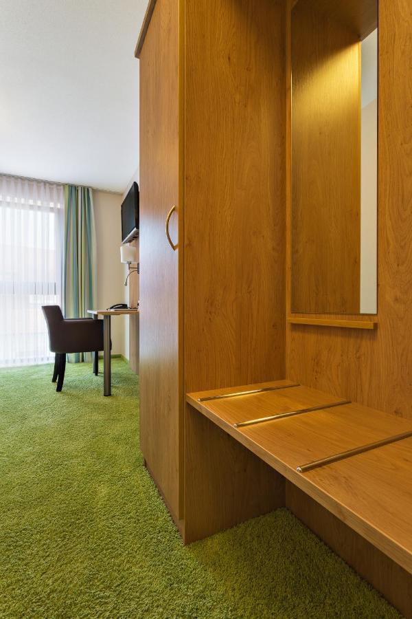 Hotel Sixt Rohr in Niederbayern Экстерьер фото