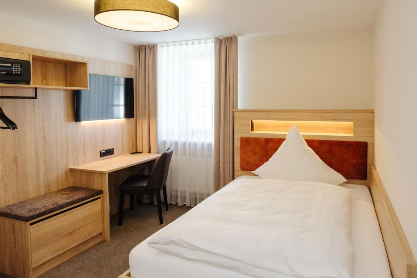 Hotel Sixt Rohr in Niederbayern Экстерьер фото